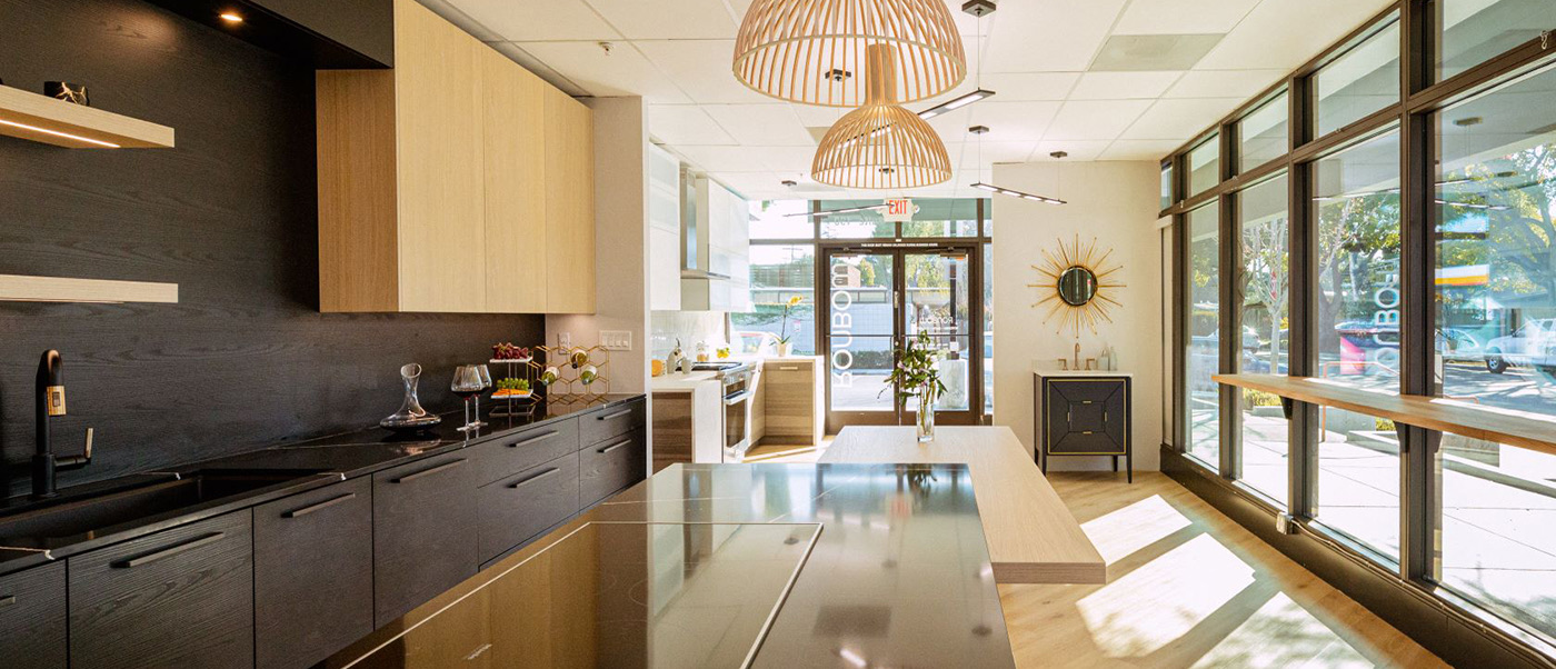 Palo Alto California Showroom of Ronbow's floating table