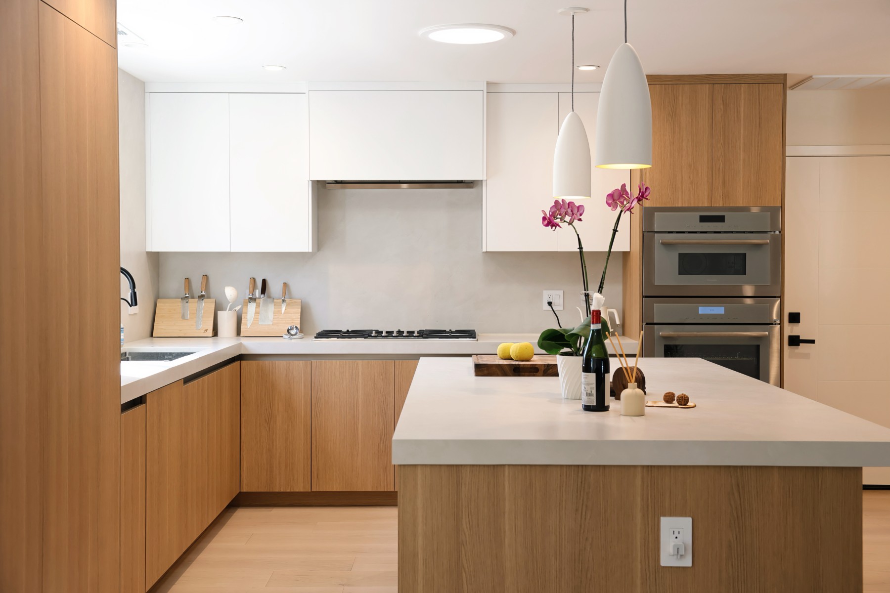 Snow White & Fresh Croissant