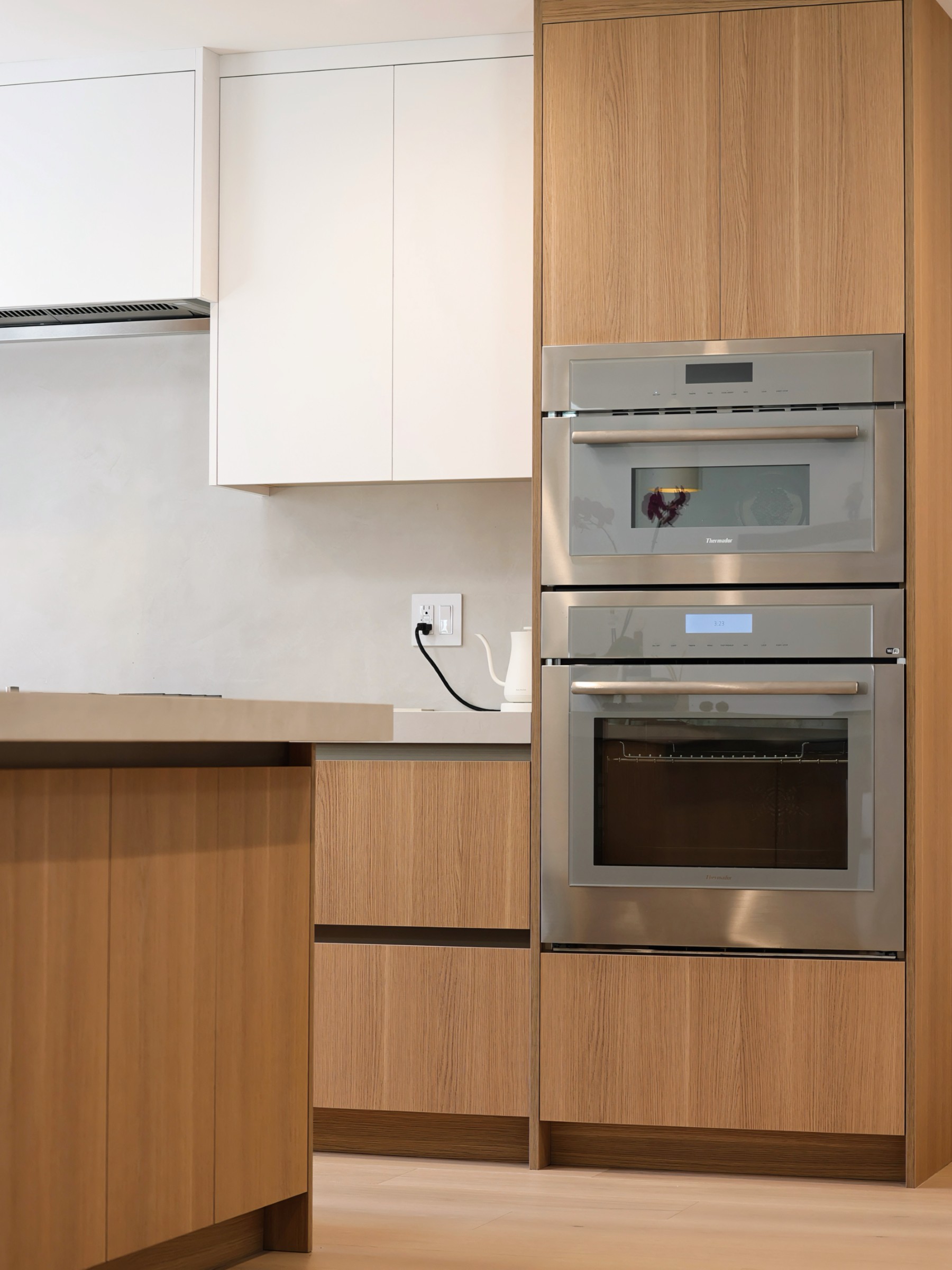 Snow White & Fresh Croissant