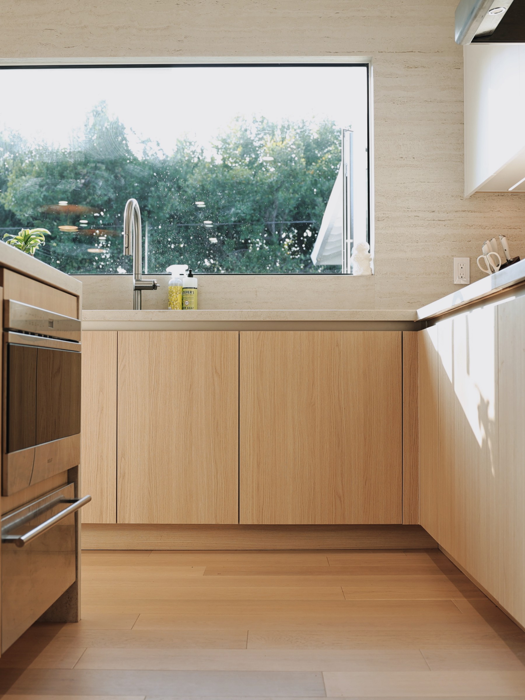 Vintage oak & Snow White