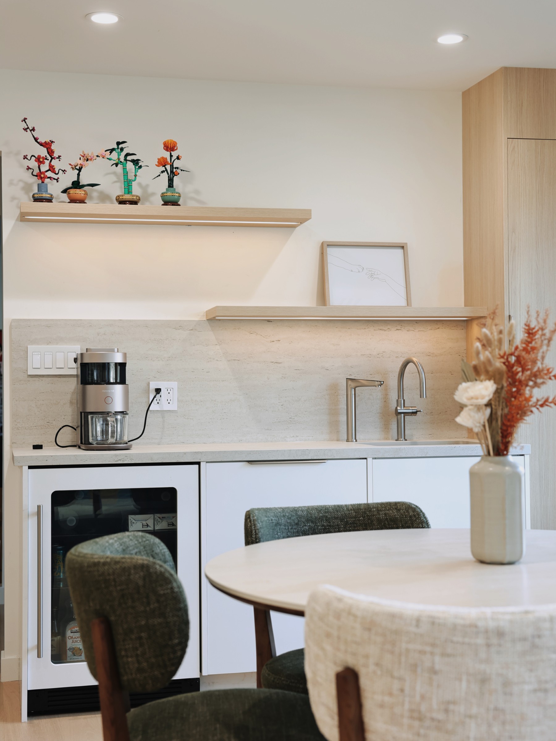 Vintage oak & Snow White